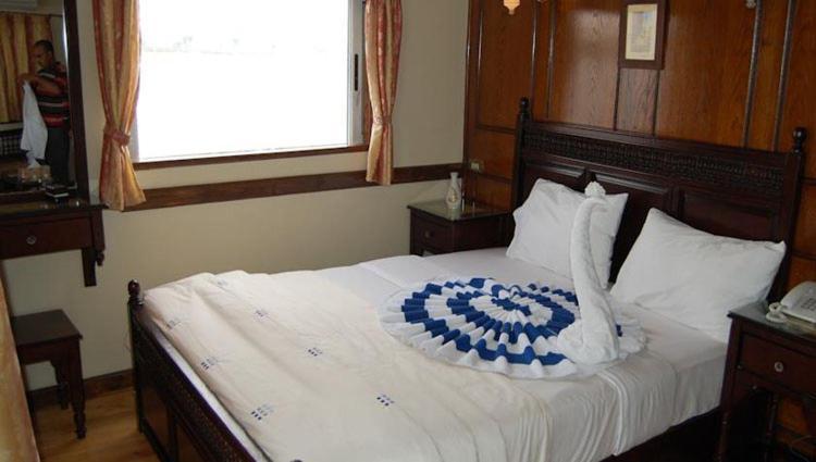 Riviera Nile Cruise ريفيرا نايل كروز *