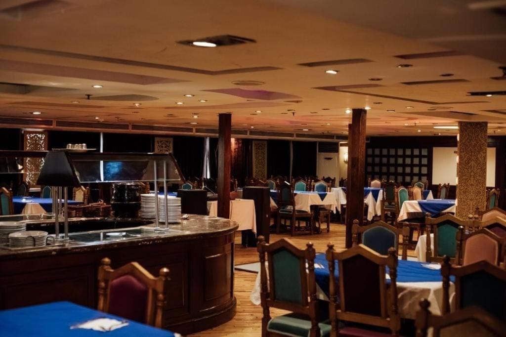 Riviera Nile Cruise ريفيرا نايل كروز