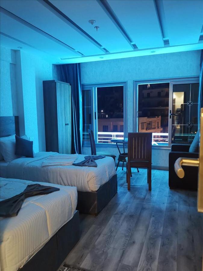 Riviera Nile Cruise ريفيرا نايل كروز * Kairo